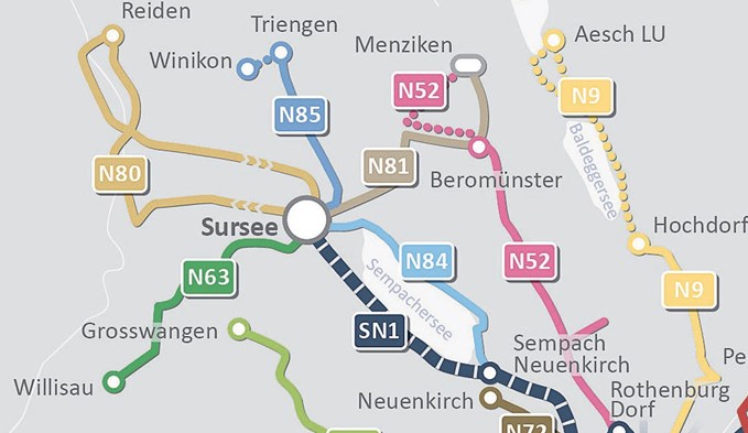 Rückgrat des neuen öV-Nachtnetzes ist die Nacht-S-Bahn SN1 Luzern–Sursee. An sie schliessen sich in Sursee verschiedene Nachtbuslinien sternförmig an. (Grafik zVg)