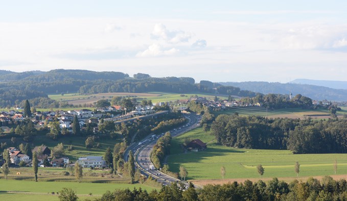 Das Symbolfoto zeigt eine Luftaufnahme von der Gemeinde Knutwil. (Foto Archiv Suwo)