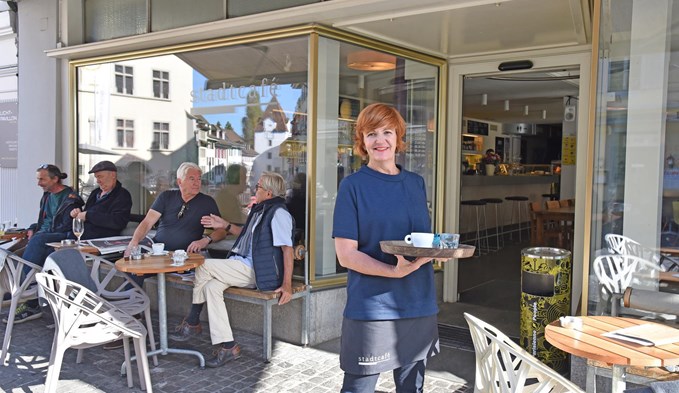 Ursula Koller vom Stadtcafé Sursee freut sich über das Entgegenkommen der Stadt Sursee. (Foto Roseline Troxler)