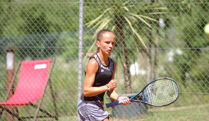 Ana Frommenwiler konnte an der U14-Schweizer-Meisterschaft keine Gegnerin das Wasser reichen. (Foto zVg)