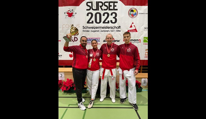 Coach Stefan Carneiro, Fabienne Kaufmann, Marco Waltert und Janis Bösiger (v. l.).  (Foto Joèl Frei)