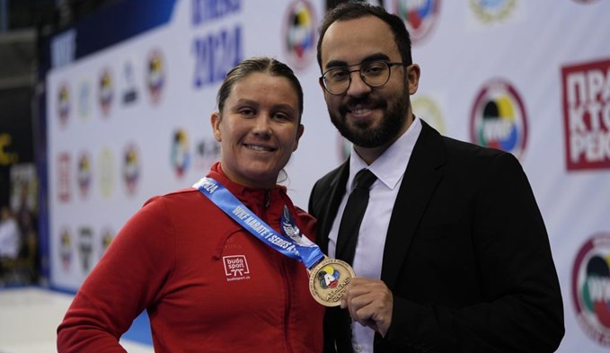 Fabienne Kaufmann mit Goldmedaille am Karate-Weltcup in Athen. (Foto zVg)