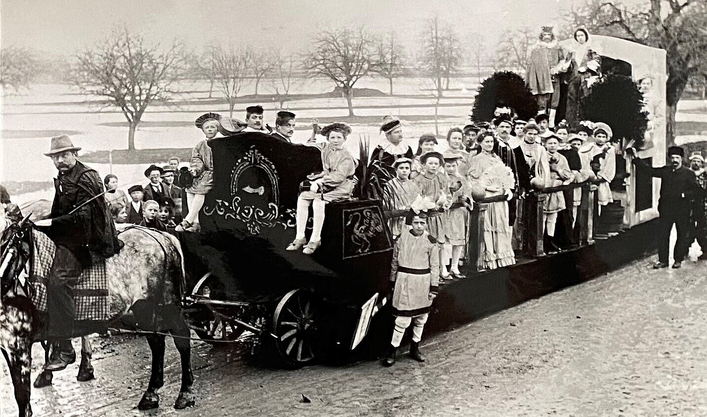 Heiniwagen 1905 mit dem Motto «Bilder aus der Märchenwelt». Bild: zVG