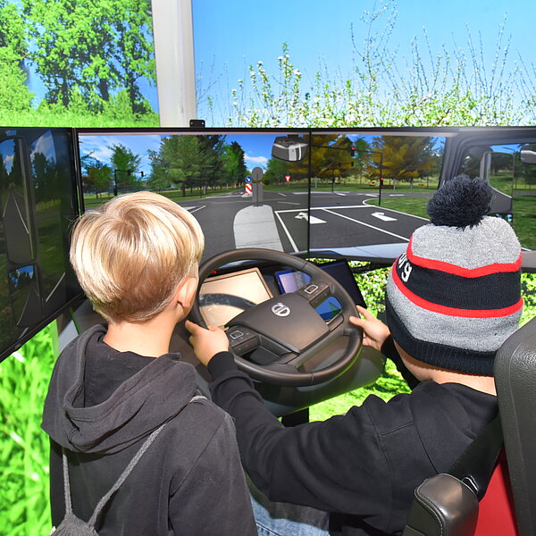 
									Stand an Stand – Surwa 2025: Bild 16
								