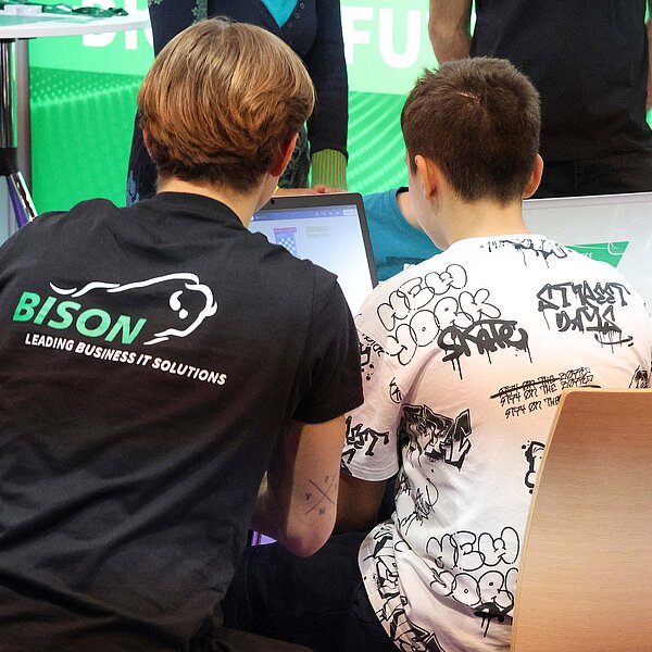 
									Stand an Stand – Surwa 2025: Bild 3
								