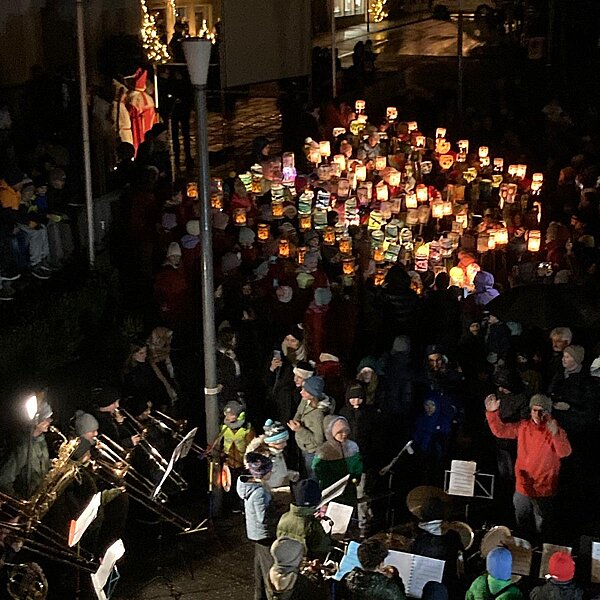 
									Samichlauseinzug: Viele Gemeinden zelebrierten den Brauch: Bild 2
								