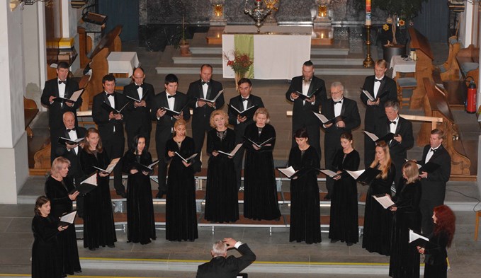 Der Kammerchor Cantus in der Pfarrkirche Knutwil. Foto:sti