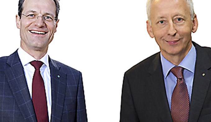 Regierungspräsident Reto Wyss (links) und Kantonsratspräsident Franz Wüest stehen Red und Antwort