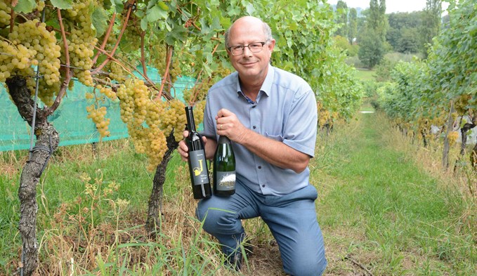 Die Weine von Teilzeit-Winzer Beat Felder sind bereits zum zweiten Mal für den Grand Prix du Vin Suisse nominiert. Foto Dominique Moccand