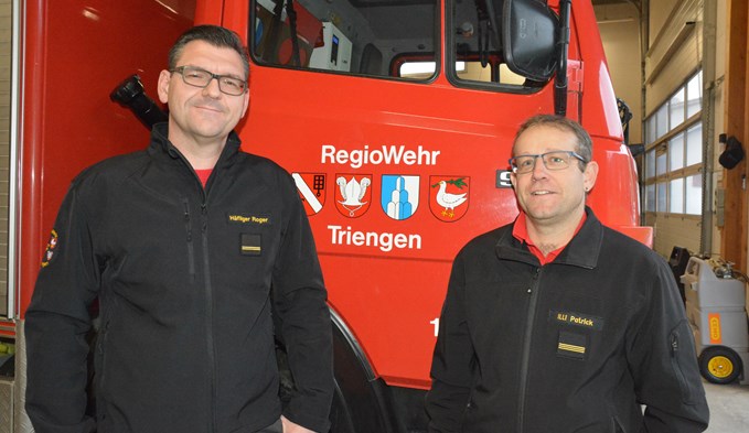 Roger Häfliger (links) übernimmt per Anfang Jahr das Kommando der Regiowehr Triengen von Patrick Illi. Foto sti