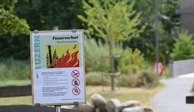 Das Feuerverbot im Wald und in Waldesnähe im Kanton Luzern wird nach Absprache mit den Zentralschweizer Kantonen per sofort aufgehoben. (Symbolbild: fz)