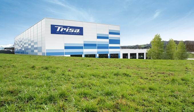 Die Trisa AG hat 2018 in die Erweiterung der Lagerkapazität investiert. Ein weiterer Neubau ist geplant. Foto zVg