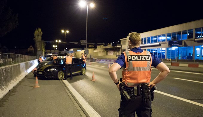 In der Region Sempachersee führt die Luzerner Polizei heute eine Übung durch. (Symbolbild Luzerner Polizei)