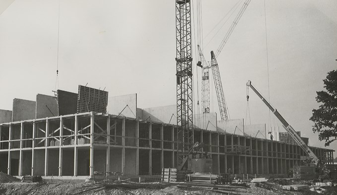 Der Neubau an der Moosgasse in Sursee im Jahr 1971. (Foto zVg)