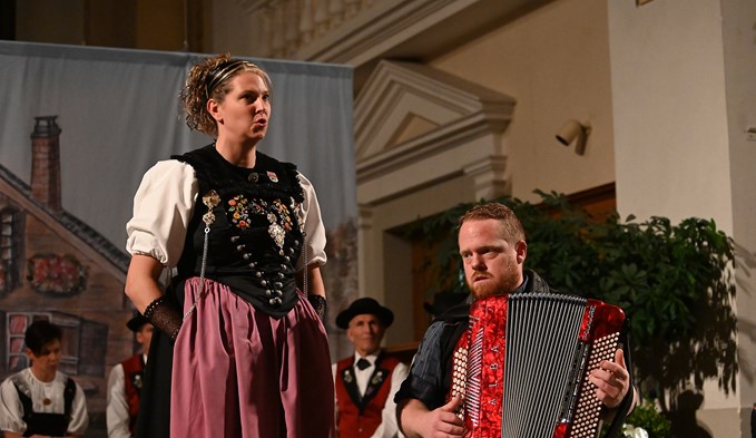 Die Jodlerfründe Chnutu luden zum Konzert in die Pfarrkirche ein. (Foto Werner Mathis)