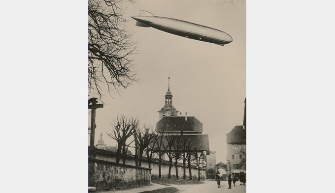 Das berühmte Starrluftschiff «Graf Zeppelin» drehte 1930 über Sursee seine Runden. (Stadtarchiv Sursee)