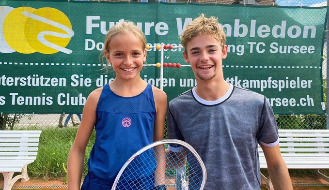 Ana Frommenwiler und Niclas Harrer sind die neuen Clubmeister des TC Sursee. (Foto zVg)