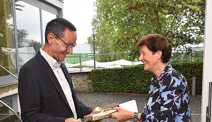 Ruth Balmer gab das Präsidium der Stiftung Sankturbanhof nach 20 Jahren an ihren Nachfolger Markus Wietlisbach ab. (Foto Daniel Zumbühl)
