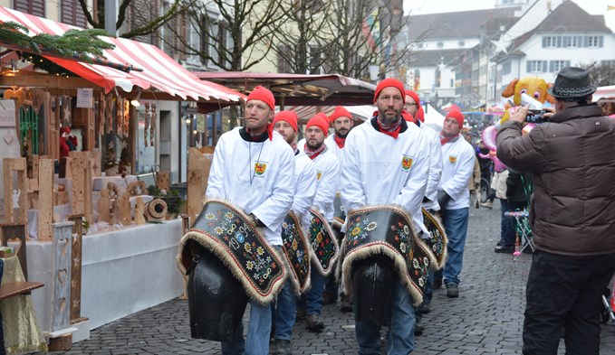 Dieses Jahr sind in der Altstadt keine Trychlerklänge zu hören: Die Stadt Sursee hat den traditionellen Chlausmärt abgesagt. (Foto Livia Kurmann/Archiv)