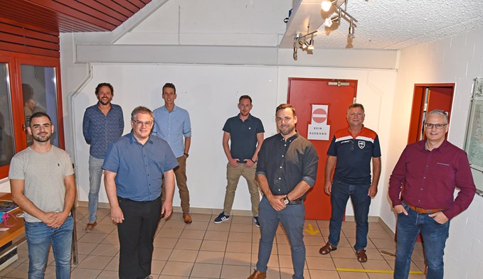 Die an der 100. GV des FC Sursee gewählten Vorstandsmitglieder.  (Foto Sarah Amrein)