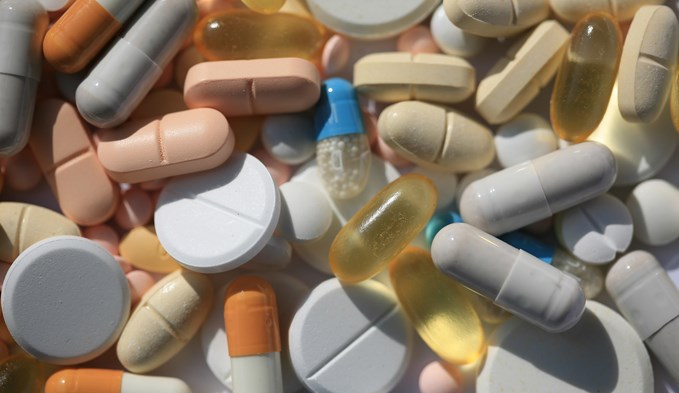 Medikamente können in einer Apotheke zur Entsorgung zurückgegeben werden. (Foto pixelio.de/Rainer Sturm)
