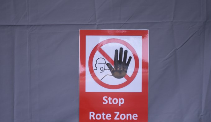 In der «roten Zone» müssten die Getesteten den Anweisungen folgen.  (Foto Thomas Stillhart)