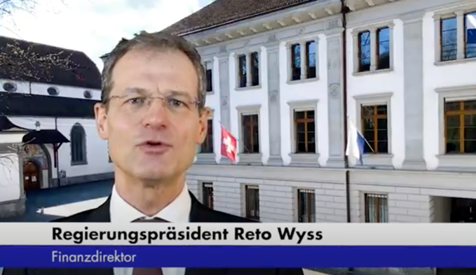 Der Luzerner Finanzdirektor Reto Wyss hat gute Zahlen für das Jahr 2020 zu vermelden. (Screenshot Youtoube)