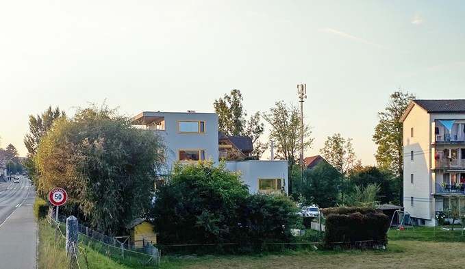 Die Gegner in Neuenkirch kritisieren den Standort der geplanten Sunrise-Antenne.  (Visualisierung zvg)