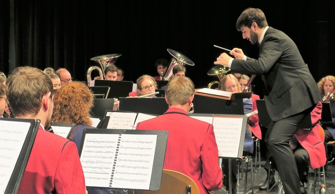 Das Blasorchester Triengen-Neudorf unter der Leitung von Marius Brunner.                 (Foto Lukas Bucher)