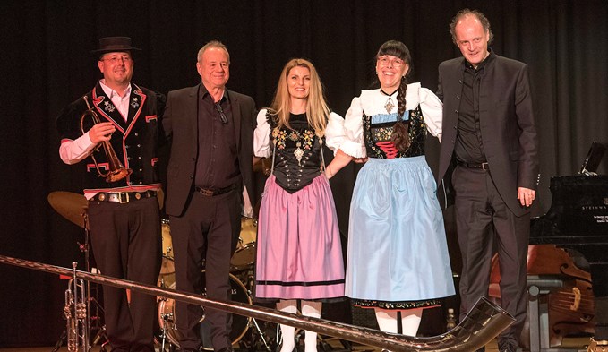 Von links: Hanspeter Wigger, Jürg Voney, Franziska Wigger, Laura Cesar und Marc Hunziker.  (Foto Thomas Stillhart)