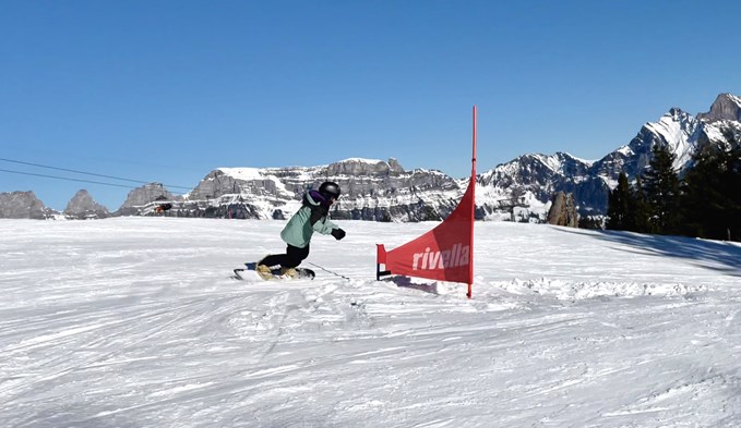 Die 12-Jährige kommt aus Büron und steht schon seit Jahren auf dem Snowboard. (Foto zVg)