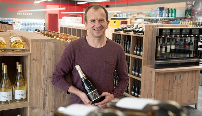 Peter Baumeler freut sich, am Freitag den neuen Getränkemarkt an der Münsterstrasse in Sursee zu eröffnen.  (Foto Thomas Stillhart)