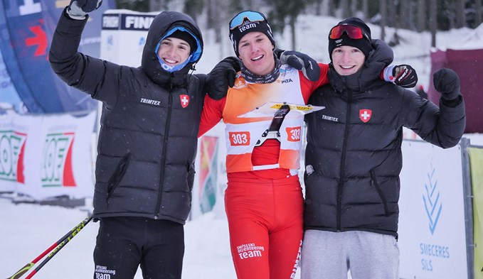 Gian-Andri Müller, Flavio Ehrler und Corsin Müller (von links) durften Staffelsilber bejubeln. (Foto Christian Aebersold)