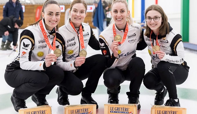 Die Sempacherin Selina Witschonke (ganz rechts) gewann an der Schweizermeisterschaft Bronze. (Foto zVg)