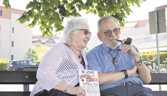 Elsbeth und Heinz Glattfelder-Ott können auf 65 Jahre Ehe zurückblicken (Foto Franziska Haas)