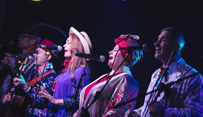 Die Hudaki Village Band verwandelt jede Konzertlokalität in einen Ort der Lebensfreude. (Foto zvg)