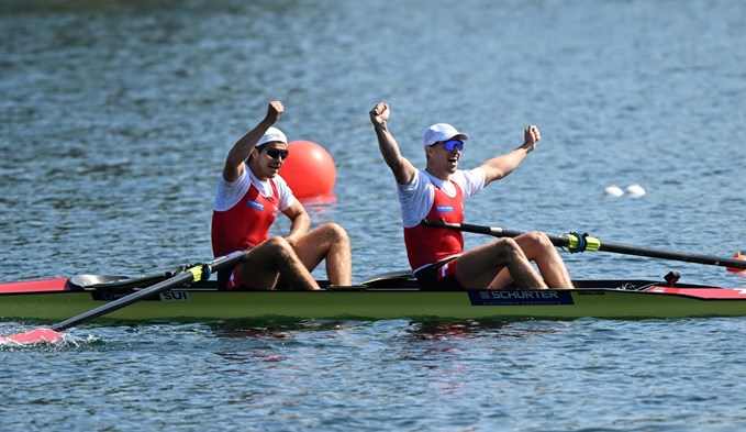 Kurze Zeit später durften sie über den WM-Titel jubeln. (Foto Swiss Rowing/Detlev Seyb)