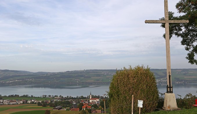 Kreuz beim Chilemichel auf dem Nottwilerberg: Auch die Region sehnt sich Veränderungen in der katholischen Kirche herbei. (Foto Geri Wyss)