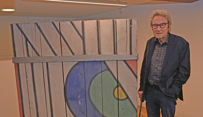 1965 schuf Alfonso Hüppi die «Kiste», eines der Werke, die in der Ausstellung «Falten Klappen Knautschen» im Sankturbahnhof zu sehen sind – und ihm zum Übernamen «Kisten-Hüppi» verhalfen. (Foto Daniel Zumbühl)