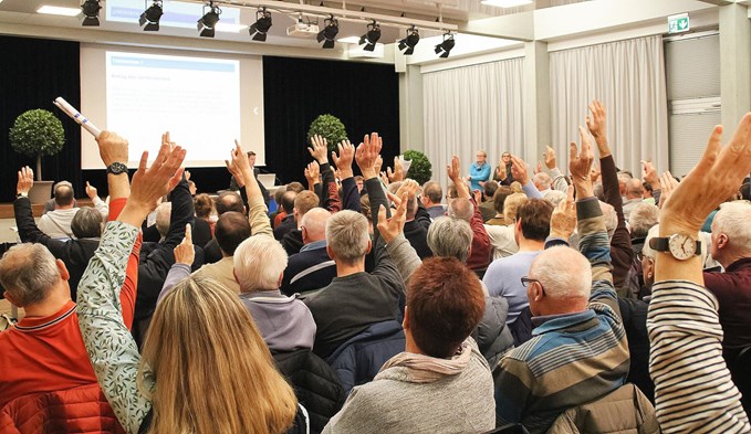 Bei der Gemeindeversammlung sprachen sich die anwesenden Oberkircher und Oberkircherinnen für den Nachtrags- und Sonderkredit der Leben im Alter Oberkirch AG aus. (Foto Stefanie Zumbach)