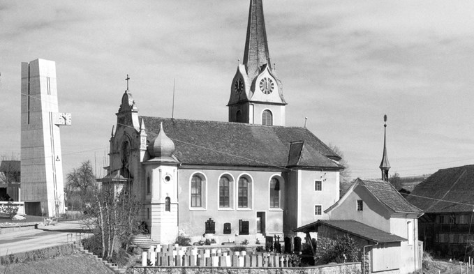 Die neue Kirche St. Pankratius stand ihrer Vorgängerin genau gegenüber. (Foto Kantonsarchäologie)
