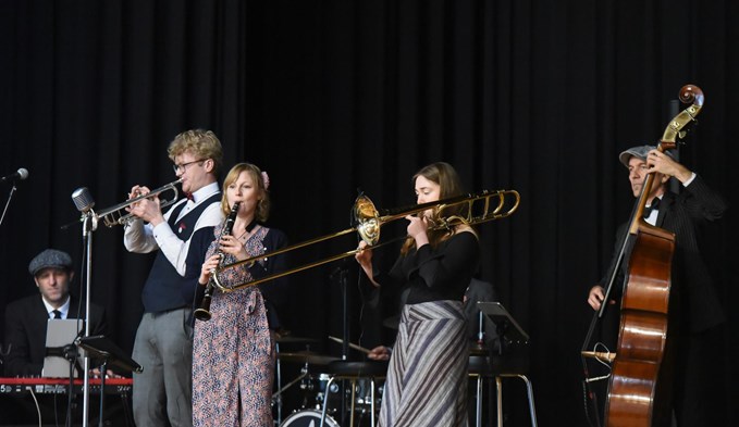 Die Band Coniglio Connection begleitete den Anlass musikalisch. (Foto Nicolas Arnold)