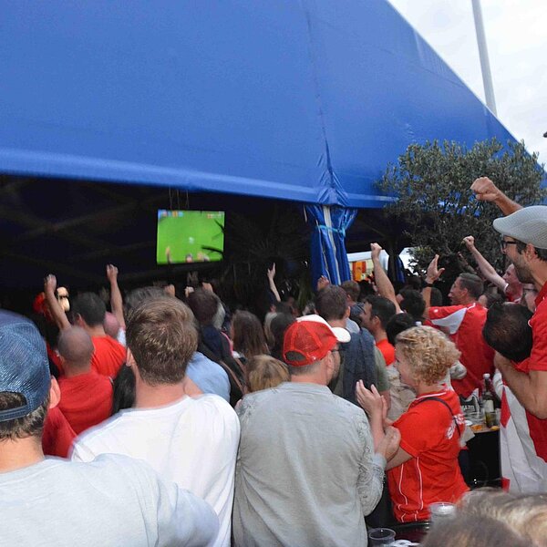 
									Public Viewing Schweiz - Brasilien: Bild 8
								