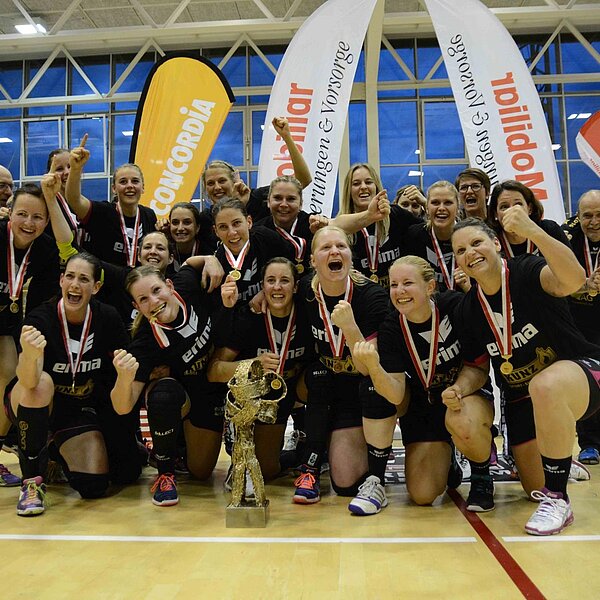 
									Meisterfeier Spono Eagles 2016: Bild 5
								