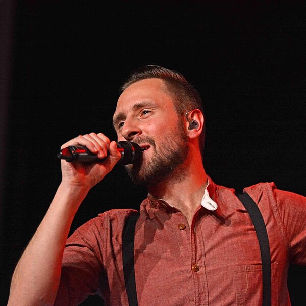 
									Marco Kunz rockte Raiffeisen: Bild 9
								