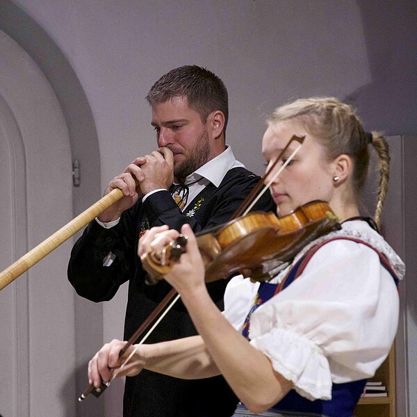 
									Familienchor Wismer in der Pfarrkirche Sursee: Bild 4
								