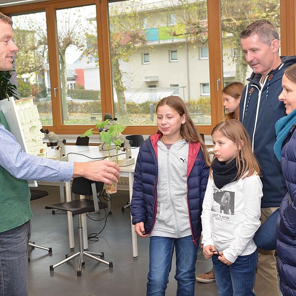 
									Infotag Kanti Sursee: Bild 10
								