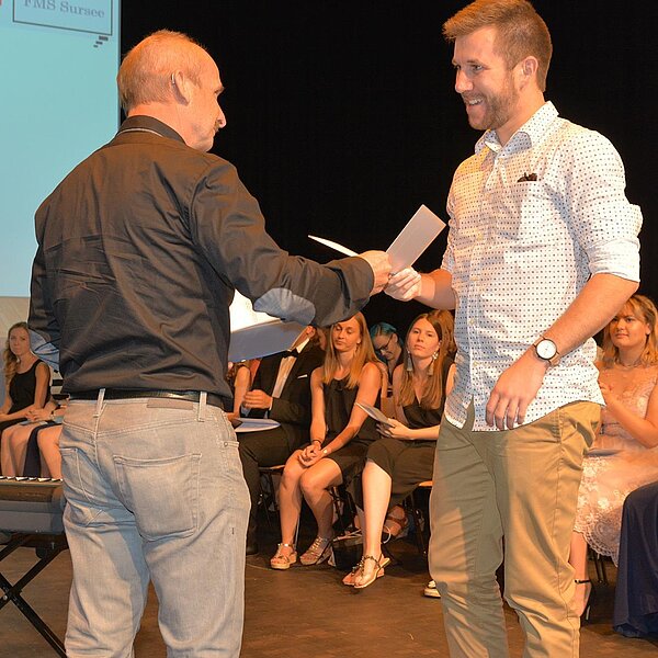 
									Diplomfeier Fachmittelschule Sursee: Bild 10
								