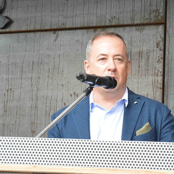 
									Einweihung Dorfplatz Schenkon: Bild 10
								