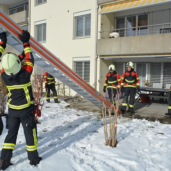 
									Einführungskurs Angehörige der Feuerwehr 2019 in Gunzwil: Bild 8
								